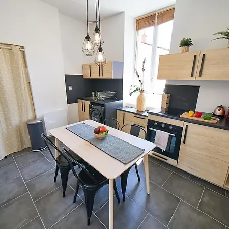 Les Tuileries - Cosy For People - Valmy Apartament *
